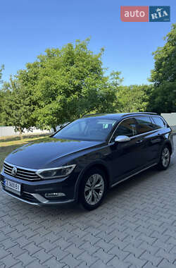 Универсал Volkswagen Passat Alltrack 2017 в 