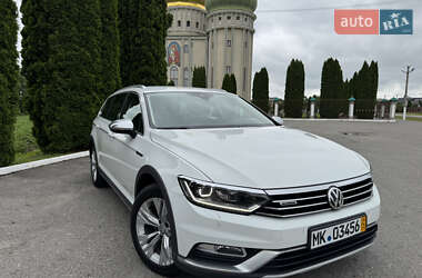 Универсал Volkswagen Passat Alltrack 2018 в Дубно