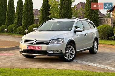 Универсал Volkswagen Passat Alltrack 2013 в Сарнах