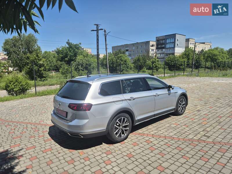 Универсал Volkswagen Passat Alltrack 2019 в Нововолынске