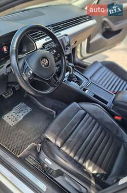 Универсал Volkswagen Passat Alltrack 2017 в 