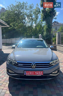 Универсал Volkswagen Passat Alltrack 2022 в Черкассах