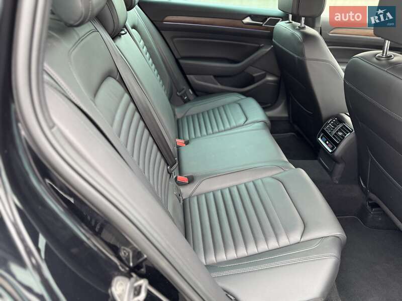 Универсал Volkswagen Passat Alltrack 2019 в Киеве фото 59 Универсал Volkswagen Passat Alltrack 2019 в Киеве