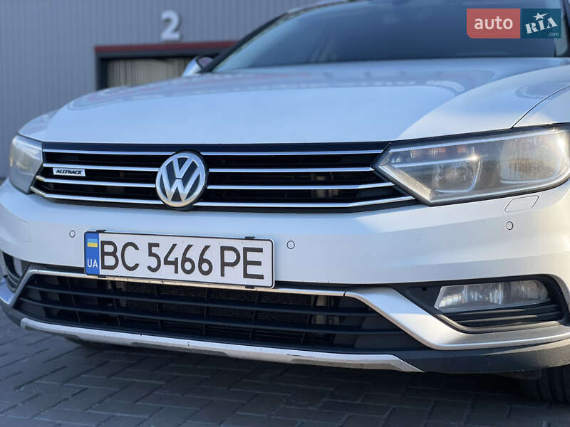 Универсал Volkswagen Passat Alltrack 2015 в Киеве