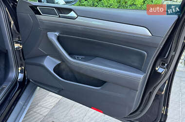 Универсал Volkswagen Passat Alltrack 2018 в 
