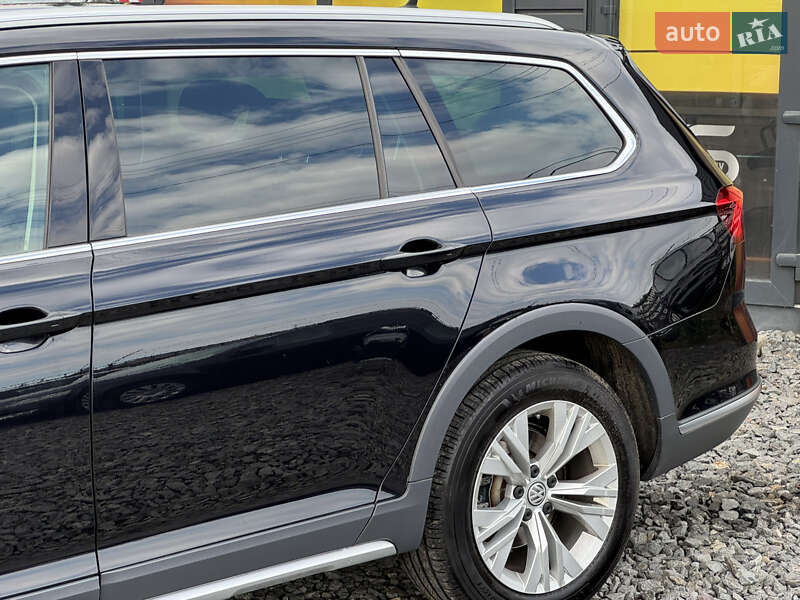 Универсал Volkswagen Passat Alltrack 2018 в Стрые