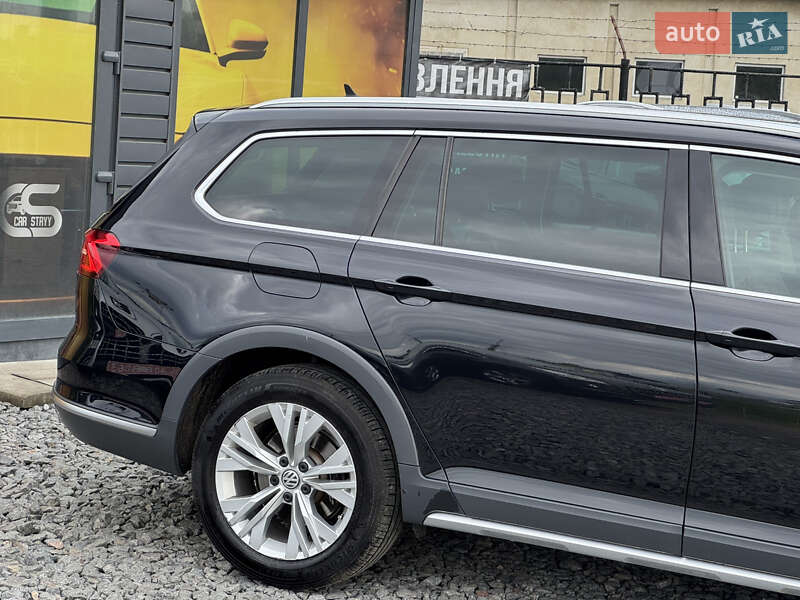 Универсал Volkswagen Passat Alltrack 2018 в Стрые
