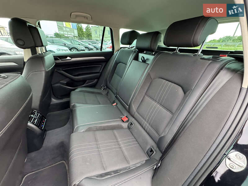 Универсал Volkswagen Passat Alltrack 2018 в Стрые