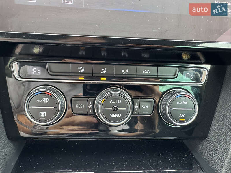 Универсал Volkswagen Passat Alltrack 2018 в Стрые