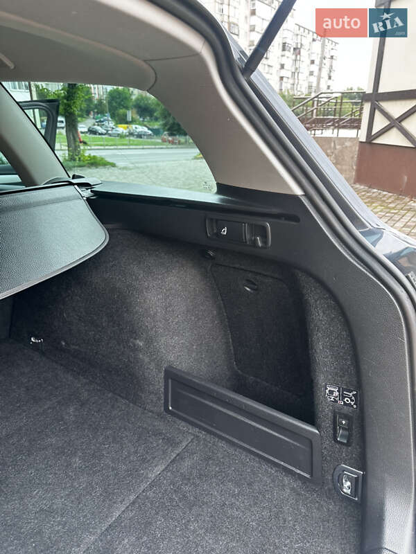 Универсал Volkswagen Passat Alltrack 2014 в Ровно