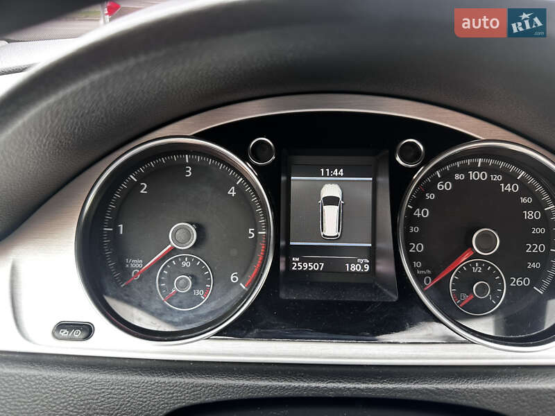 Универсал Volkswagen Passat Alltrack 2014 в Ровно