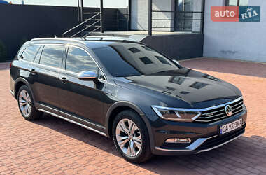Универсал Volkswagen Passat Alltrack 2018 в Жашкове