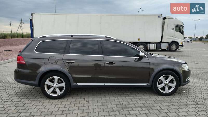 Универсал Volkswagen Passat Alltrack 2012 в Броварах