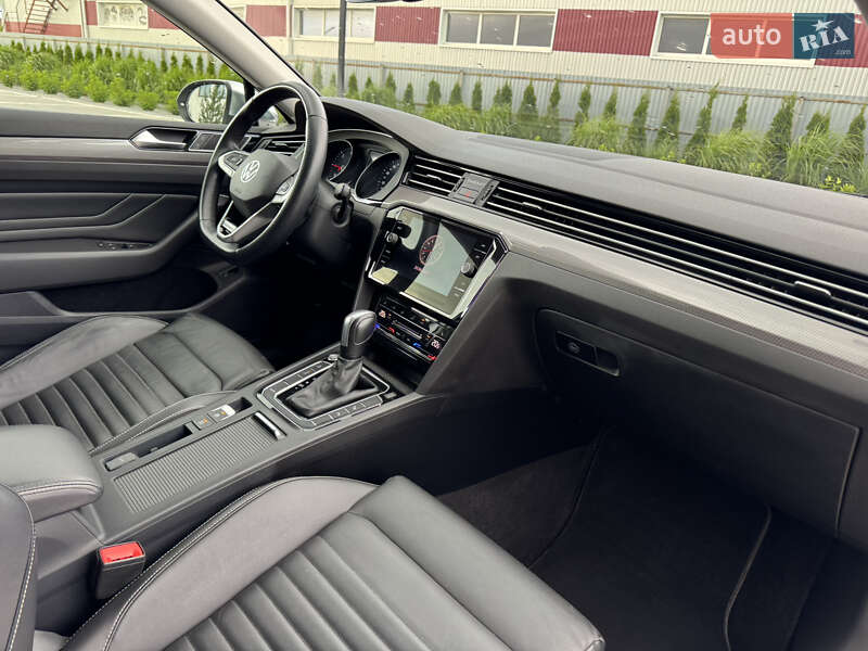Универсал Volkswagen Passat Alltrack 2020 в Луцке