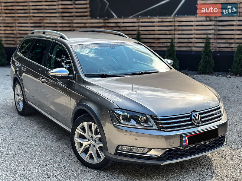 Volkswagen Passat Alltrack 2012