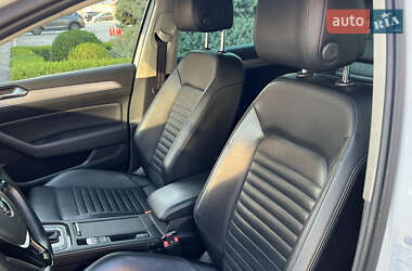 Универсал Volkswagen Passat Alltrack 2018 в 
