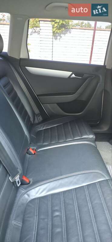 Універсал Volkswagen Passat Alltrack 2014 в Києві фото 10 Універсал Volkswagen Passat Alltrack 2014 в Києві
