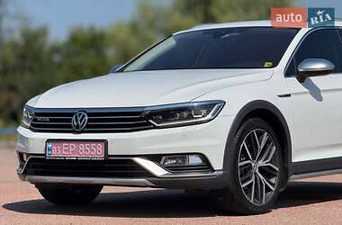 Универсал Volkswagen Passat Alltrack 2018 в 