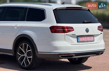 Универсал Volkswagen Passat Alltrack 2018 в 