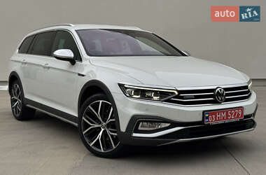 Универсал Volkswagen Passat Alltrack 2021 в Луцке