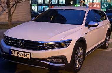 Универсал Volkswagen Passat Alltrack 2019 в Киеве