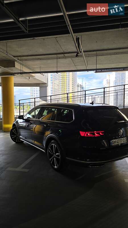 Универсал Volkswagen Passat Alltrack 2019 в Киеве