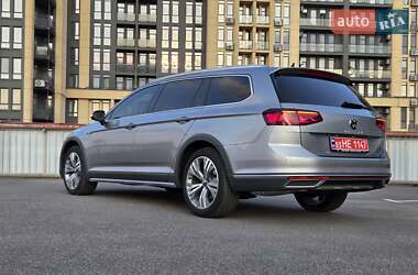 Универсал Volkswagen Passat Alltrack 2021 в 