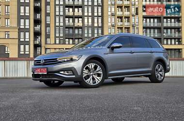 Универсал Volkswagen Passat Alltrack 2021 в 