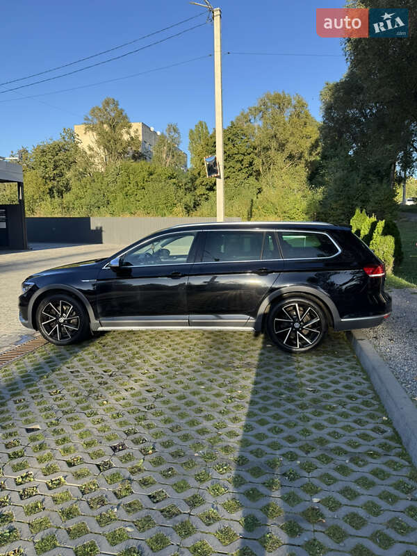 Универсал Volkswagen Passat Alltrack 2017 в Тернополе
