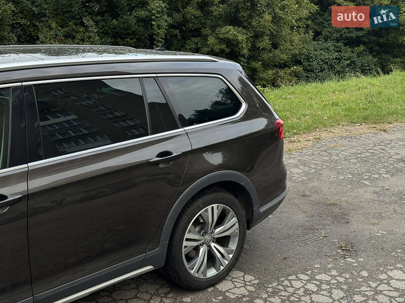 Универсал Volkswagen Passat Alltrack 2018 в Луцке