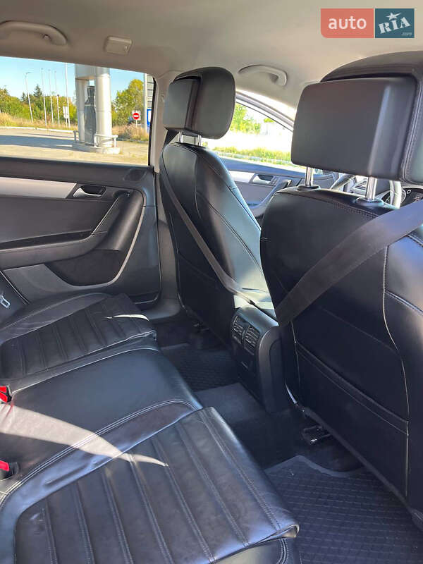 Универсал Volkswagen Passat Alltrack 2012 в Подгайцах