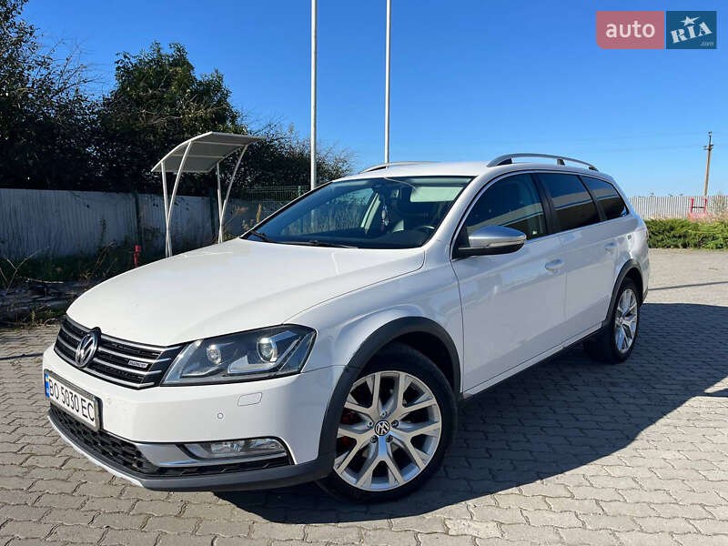 Универсал Volkswagen Passat Alltrack 2012 в Подгайцах