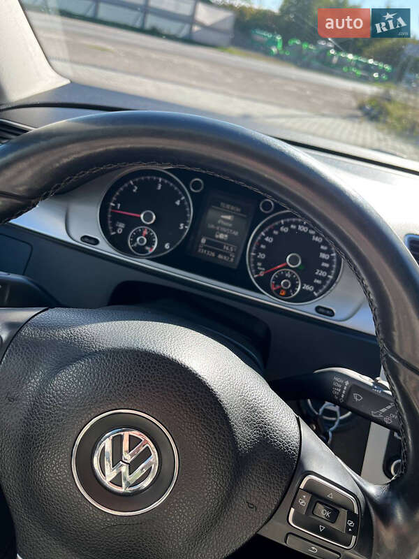 Универсал Volkswagen Passat Alltrack 2012 в Подгайцах