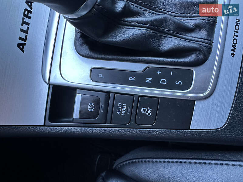 Универсал Volkswagen Passat Alltrack 2014 в Львове