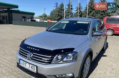 Универсал Volkswagen Passat Alltrack 2014 в Черновцах