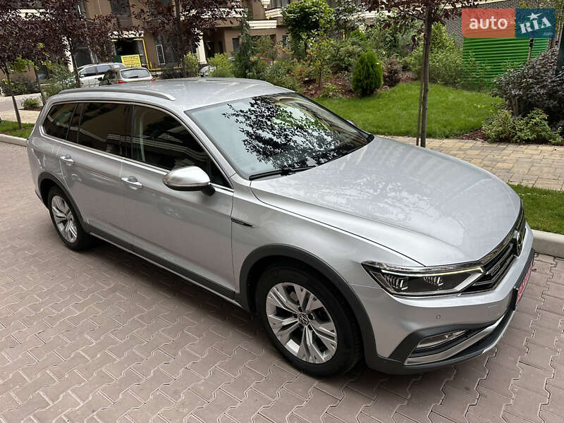 Универсал Volkswagen Passat Alltrack 2020 в Киеве фото 7 Универсал Volkswagen Passat Alltrack 2020 в Киеве