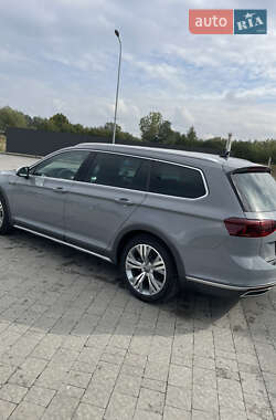 Универсал Volkswagen Passat Alltrack 2022 в 