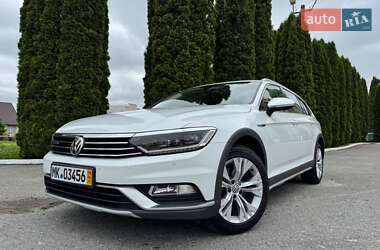 Універсал Volkswagen Passat Alltrack 2018 в 