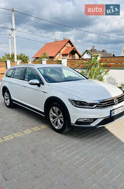 Универсал Volkswagen Passat Alltrack 2018 в Львове