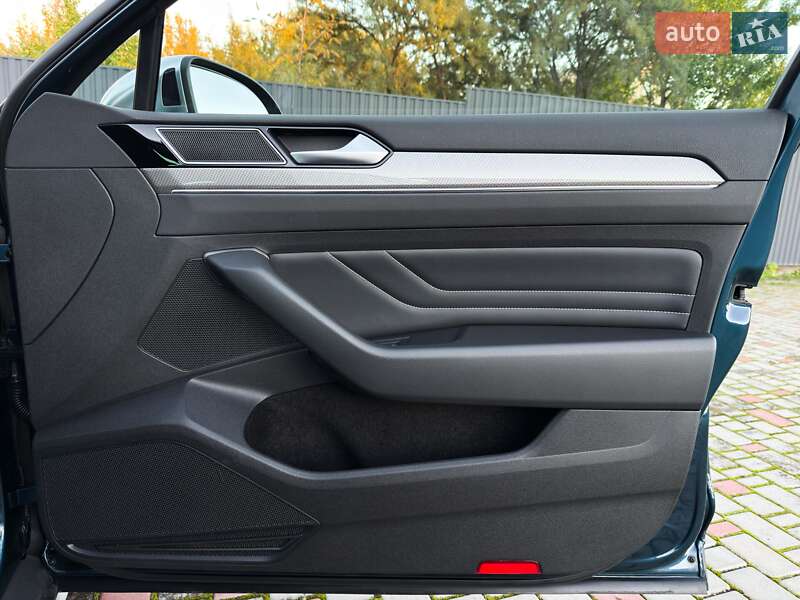 Универсал Volkswagen Passat Alltrack 2020 в Луцке