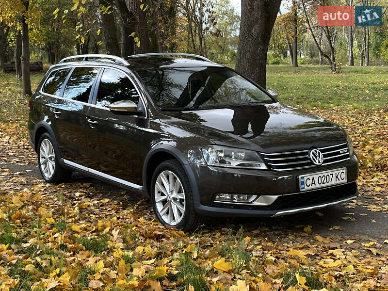 Универсал Volkswagen Passat Alltrack 2012 в Каменке