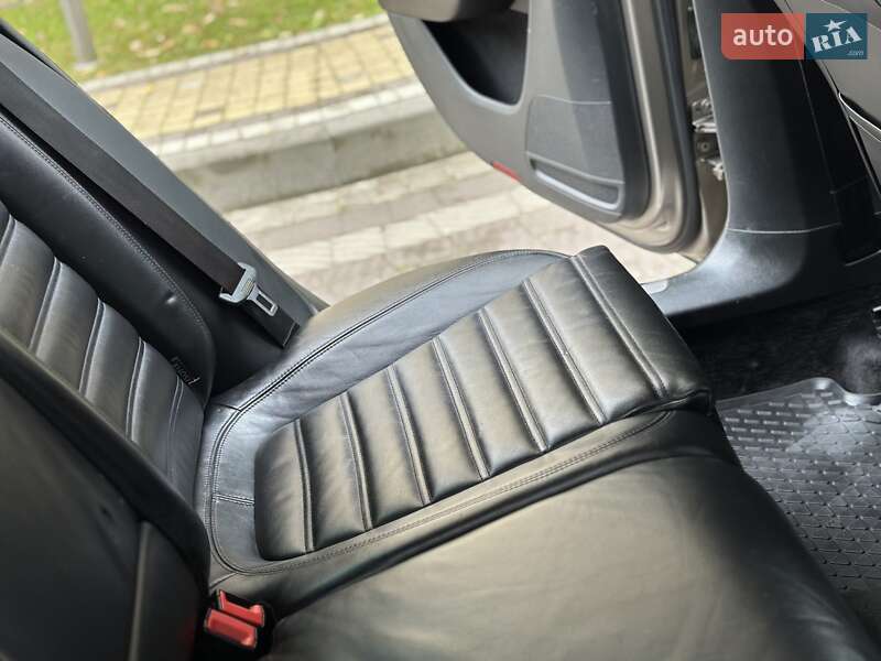 Универсал Volkswagen Passat Alltrack 2014 в Дрогобыче