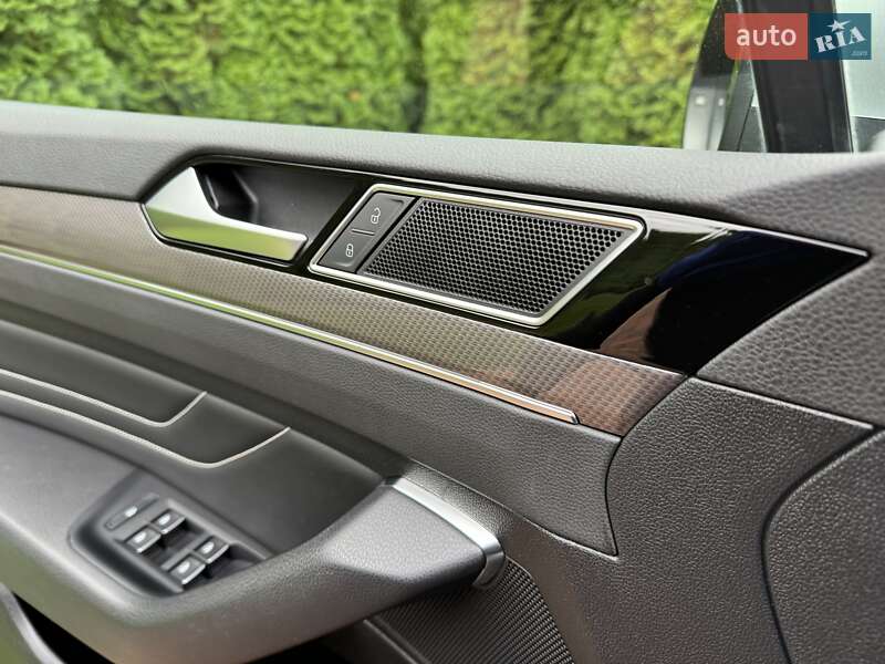 Универсал Volkswagen Passat Alltrack 2023 в Киеве фото 23 Универсал Volkswagen Passat Alltrack 2023 в Киеве