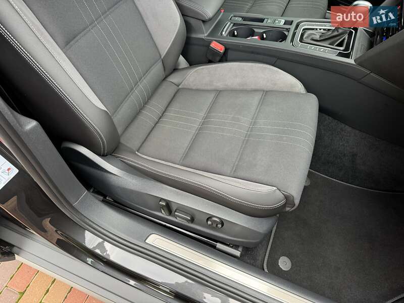 Универсал Volkswagen Passat Alltrack 2023 в Киеве фото 51 Универсал Volkswagen Passat Alltrack 2023 в Киеве
