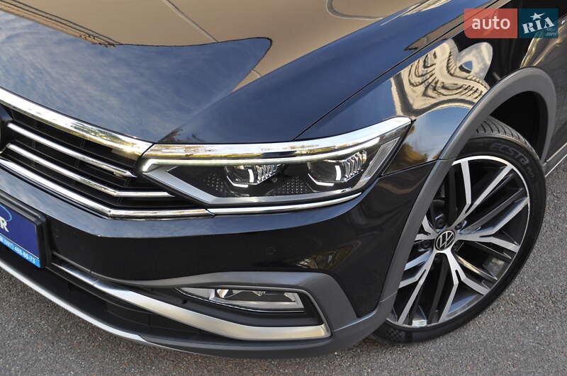 Универсал Volkswagen Passat Alltrack 2022 в Киеве