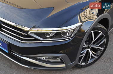 Универсал Volkswagen Passat Alltrack 2022 в 