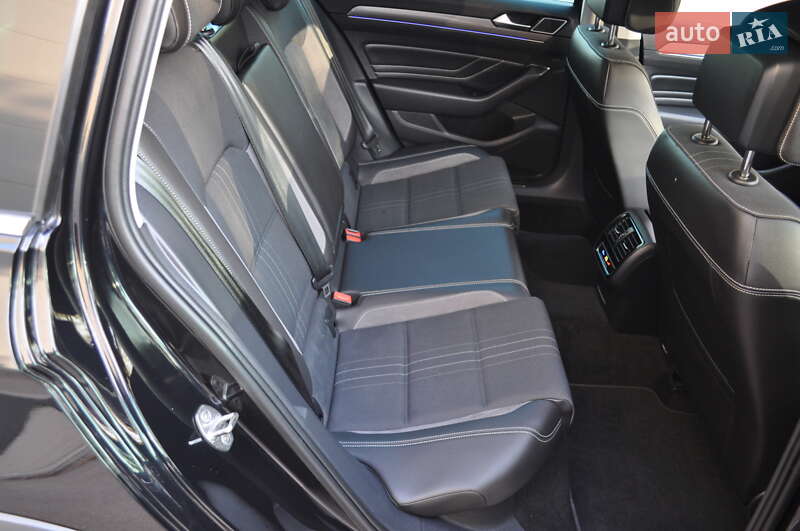 Универсал Volkswagen Passat Alltrack 2022 в Киеве