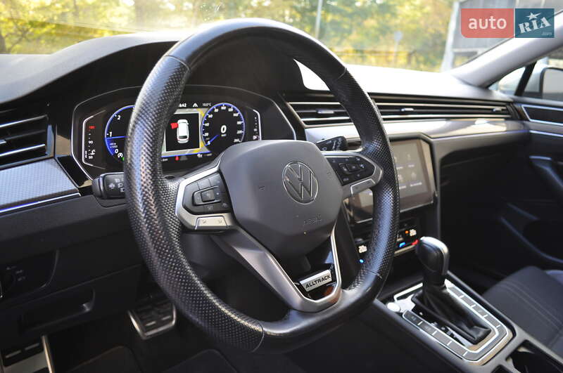 Универсал Volkswagen Passat Alltrack 2022 в Киеве