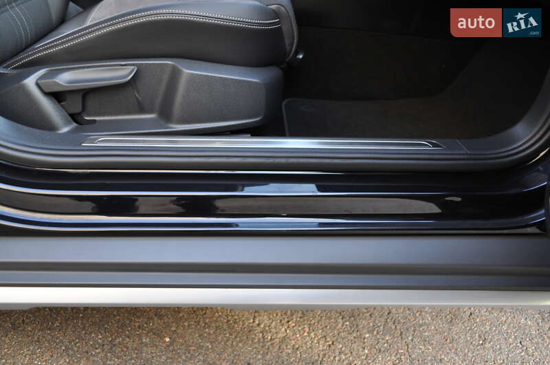 Универсал Volkswagen Passat Alltrack 2022 в Киеве