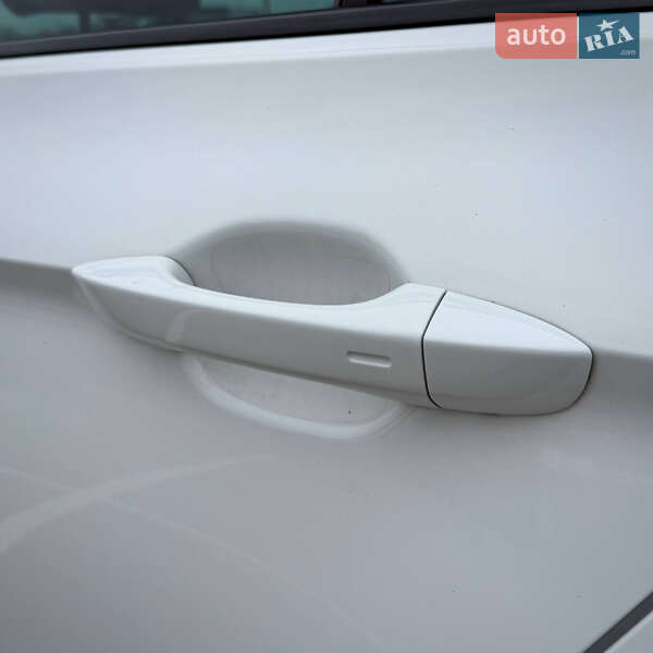 Универсал Volkswagen Passat Alltrack 2021 в Киеве фото 18 Универсал Volkswagen Passat Alltrack 2021 в Киеве